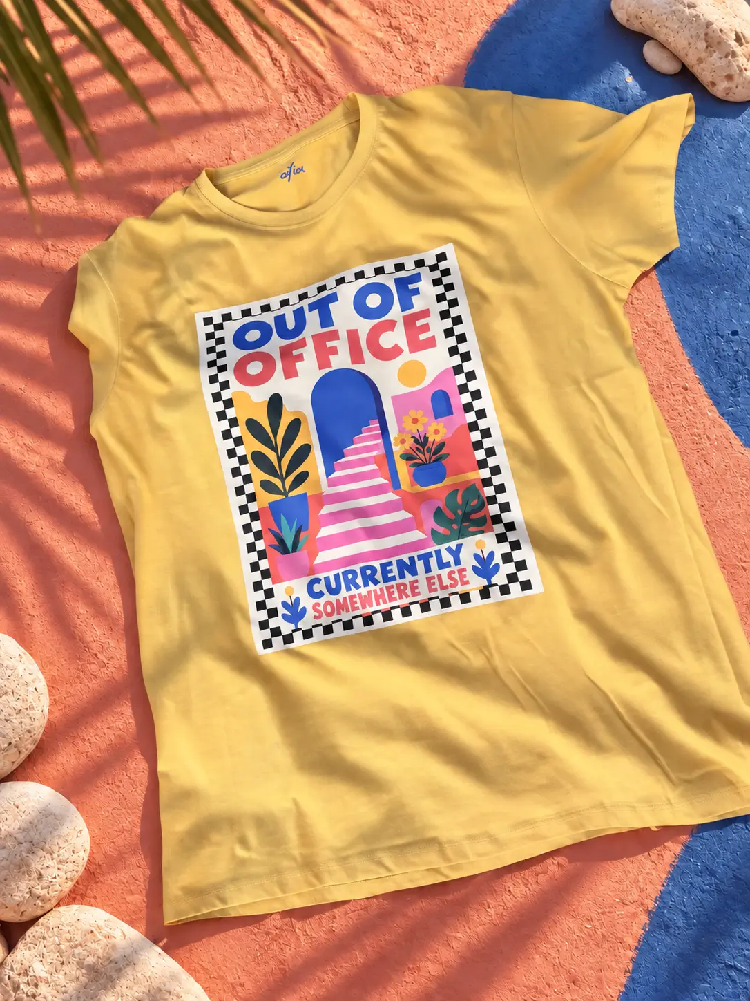 Κίτρινο AYIA Out of Office T-shirt σε μεσογειακό editorial flat lay